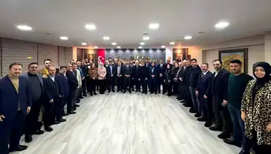 AK Parti Erzurum'da Görev Dağılımı Tamamlandı