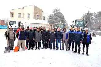 Aziziye'de Karla Mücadele Devam Ediyor