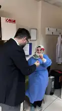 Diş Hekimleri Günü Kutlaması: Karanfillerle Teşekkür