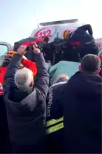 Erzurum'da Ambulans Kazası: Sağlık Çalışanları Yaralandı