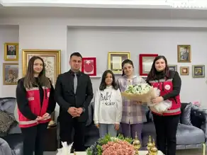Şehit Eşine Öğretmenler Günü Ziyareti