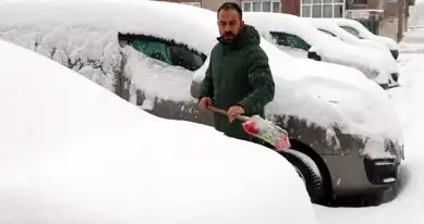 Doğu Anadolu Bölgesinde Yoğun Kar Yağışı: Okullar Tatil