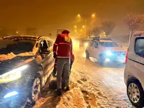 Yoğun Kar Yağışında Kızılay'dan Destek