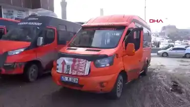 Erzurum'da Minibüste Sosyal Medya Yasağı!