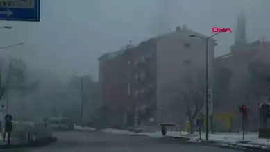 Erzurum'da Donma Tehlikesi: Ağaçlar Kırağıyla Kaplandı