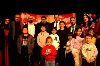 Erzurum'da Çocuklar İçin Tiyatro Şöleni