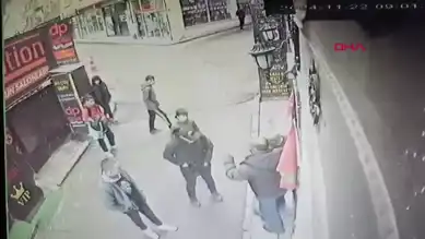 Eski Polis, Çocukları İnternet Kafede Yakaladı