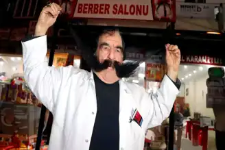 Horasanlı Pala'nın 1 Metrelik Bıyığıyla İlçe Tanıtımı
