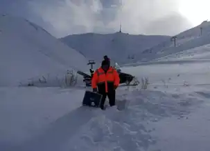 Kış Fırtınasında Meteoroloji Ekiplerinin Gayreti