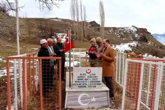Oltu Kaymakamı Şehit Yeşilyurt'u Anımsadı