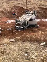 Oltu'da Otomobil Kazası: 2 Yaralı
