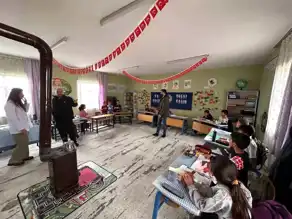 Polis, Köy Okullarına Neşe Dolu Ziyaret