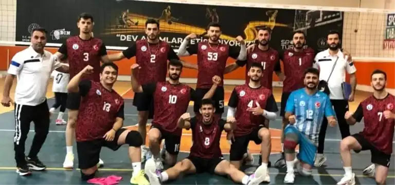 Voleybolda 7/7: Yerel Takım Liderliğini Koruyor!