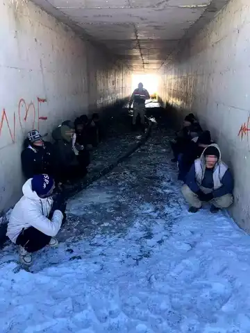 Erzurum'da 12 Kaçak Afgan Göçmeni Yakalandı