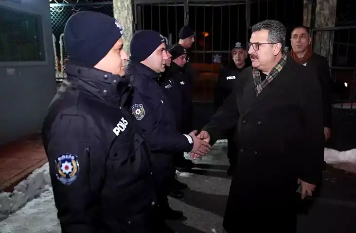 Erzurum'da Yılbaşı Güvenliği Sağlanıyor