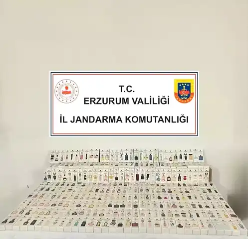 Hınıs'ta 300 Kaçak Parfüm Ele Geçirildi