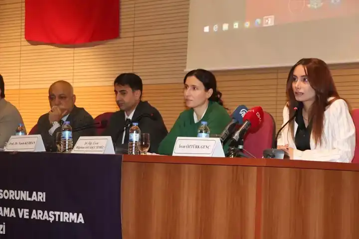 Üniversitede Kadın Cinayetleri Sempozyumu