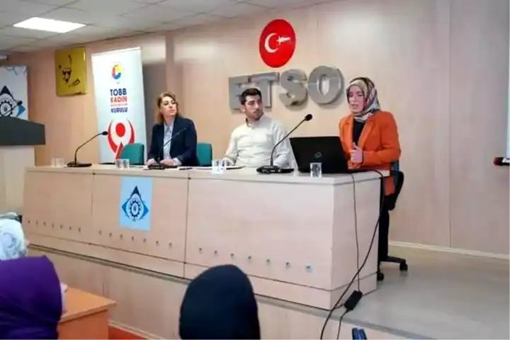 Erzurum'da Kadın Girişimciler İçin E-Ticaret Semineri