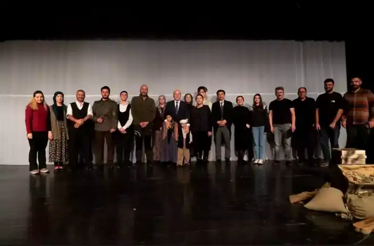Erzurum'da Kara Fatma Tiyatroda Canlandı