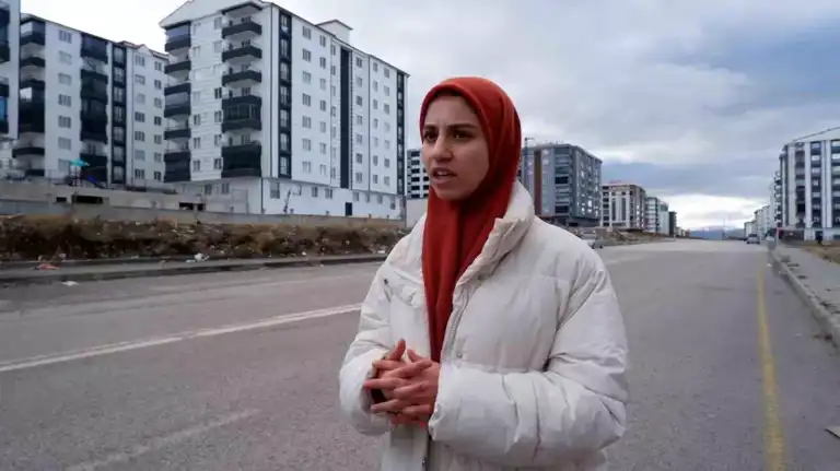 Annelerini Kaybeden Çocuktan Sürücüye İsyan!
