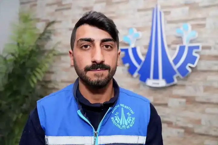 30 Bin Doları Bulan Temizlik İşçisi Örnek Oldu!