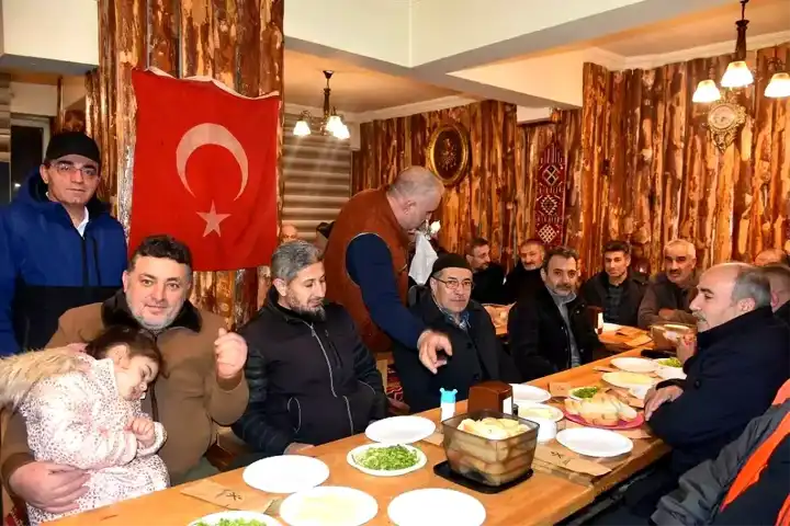 Özdere'den Cağ Kebaplı Vefa Günü Kutlaması